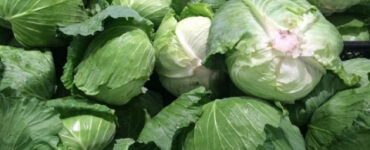 Organic vs Inorganic Foods: 6 Key Differences