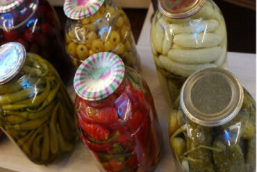 7 Ways to Preserve Vegetables and Fruits for Long Term