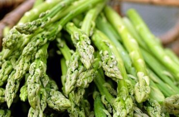 Good and Bad Asparagus Companion Plants