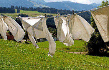 7 Benefits of Drying Clothes in the Sun