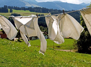 7 Benefits of Drying Clothes in the Sun
